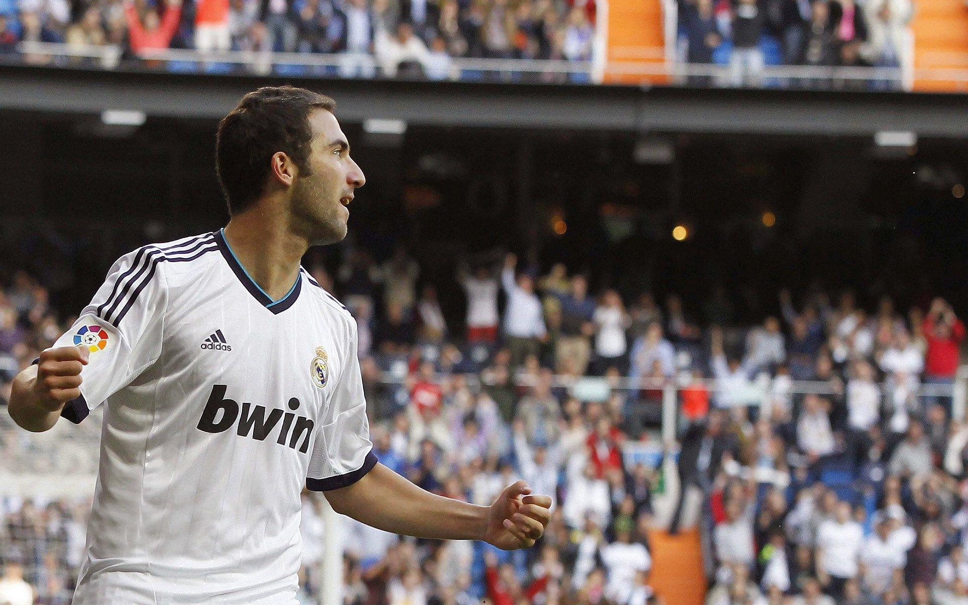 塞巴略斯复出后状态成疑,世俱杯主力席位面临挑战